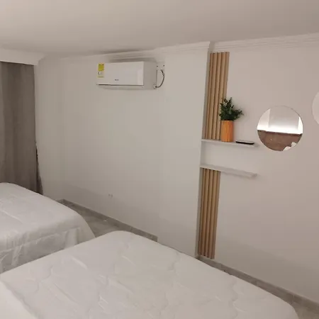 Apto Edificio Frente Al Mar, Marbella Apartamento *