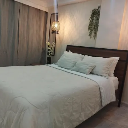 Apto Edificio Frente Al Mar, Marbella Apartamento *